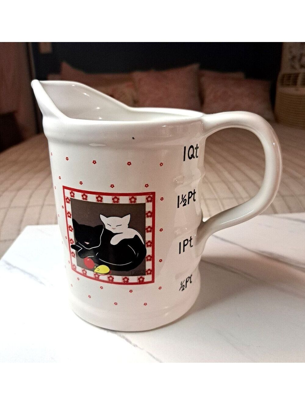 Vintage Linda Morgan Sleeping Cats Made in Japan 1 Qt Measuring Pitcher-Rare